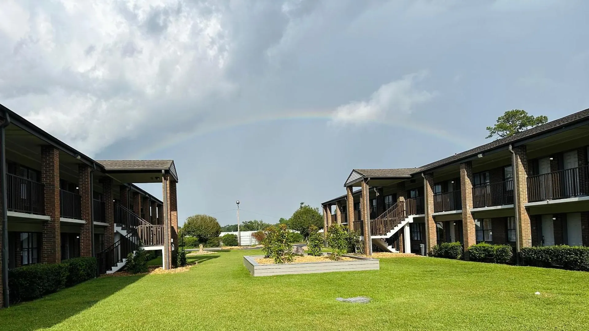 Motel At Home Inn - Pensacola Ferry Pass