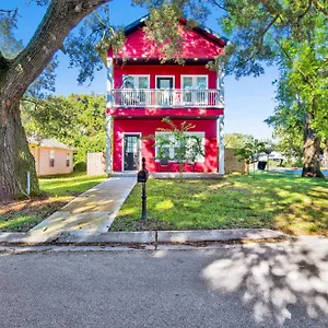  度假居 The Clifford House