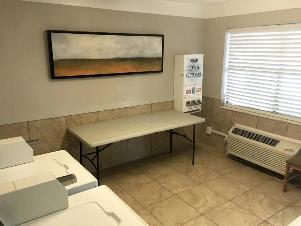 At Home Inn - Pensacola Motel