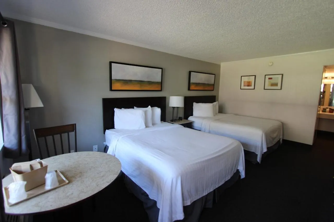 At Home Inn - Pensacola