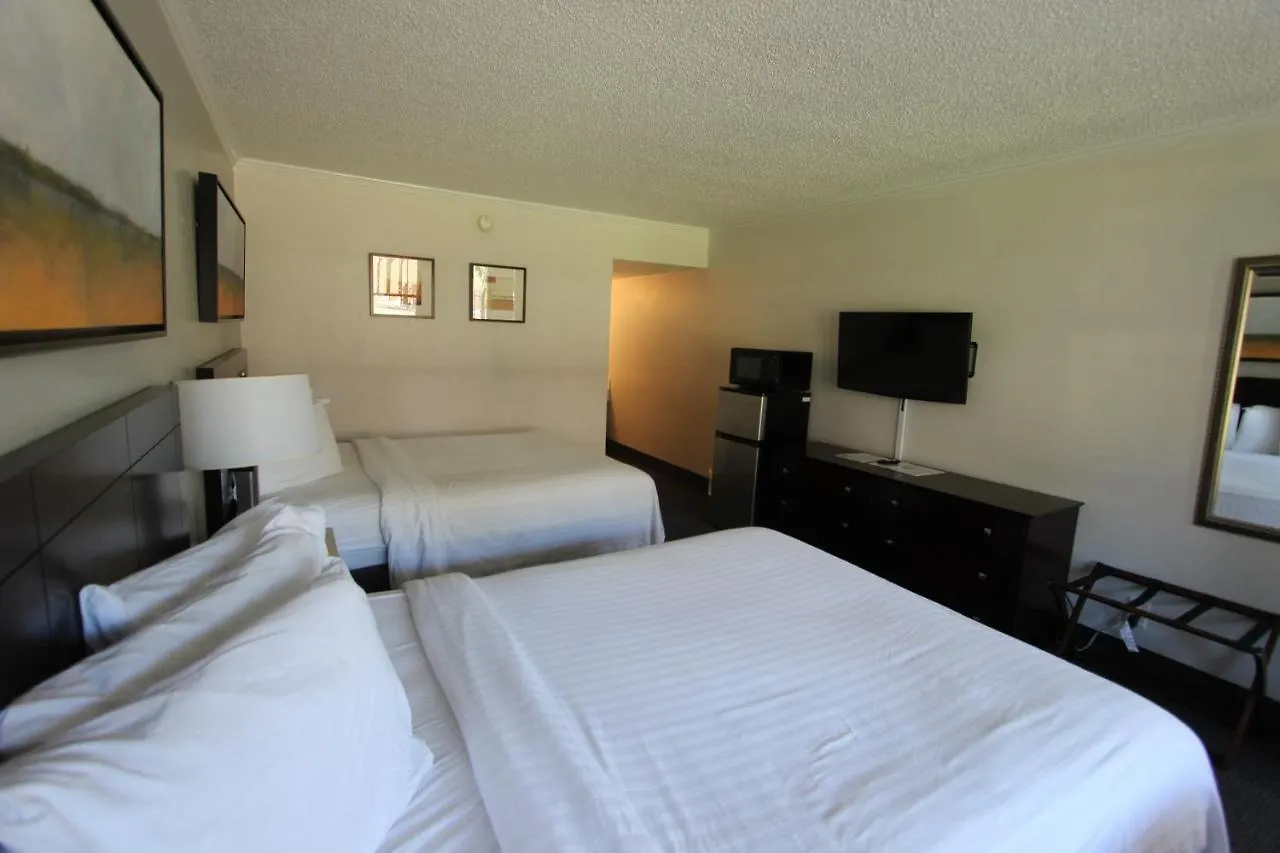 At Home Inn - Pensacola