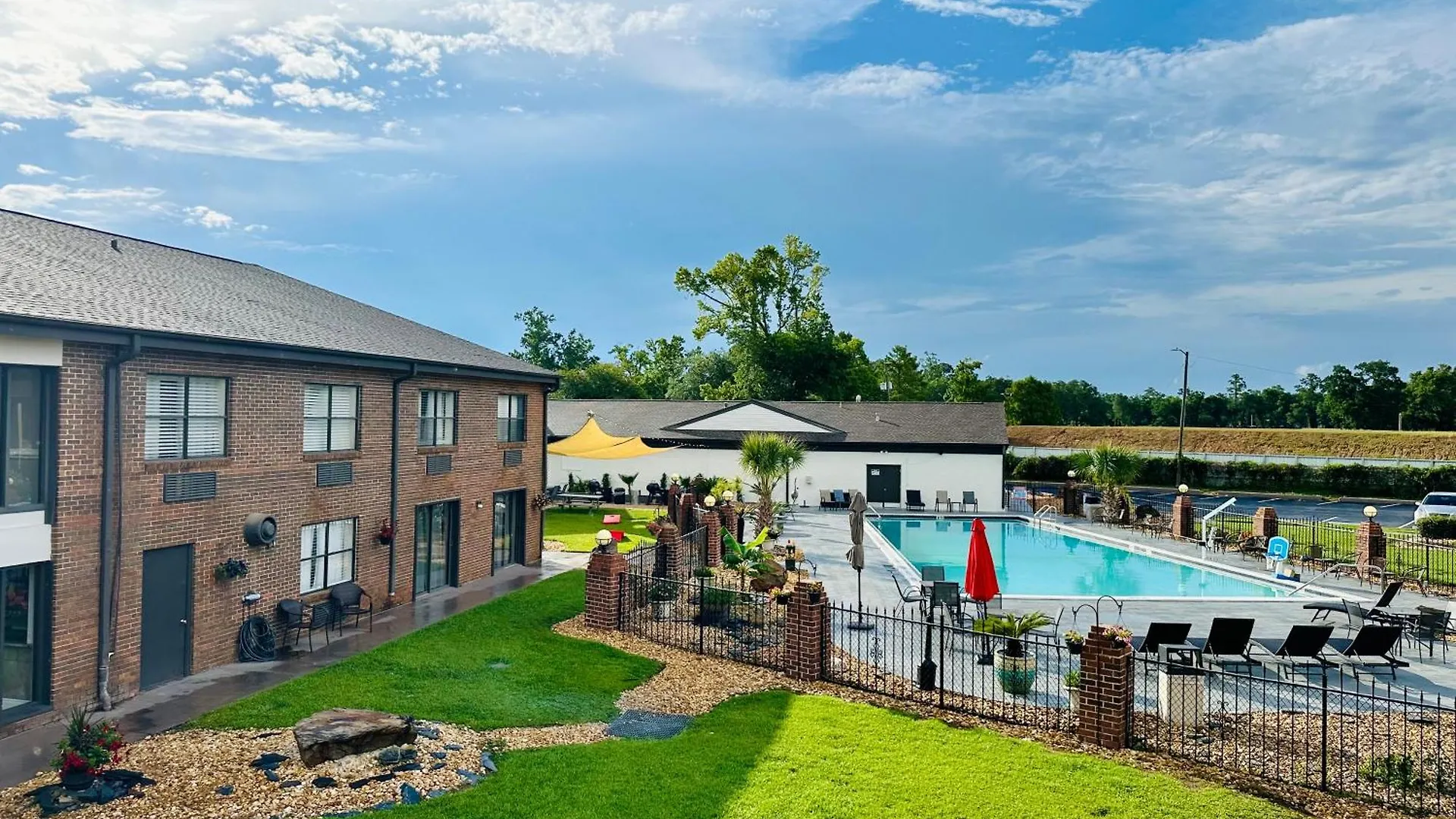 At Home Inn - Pensacola Motel