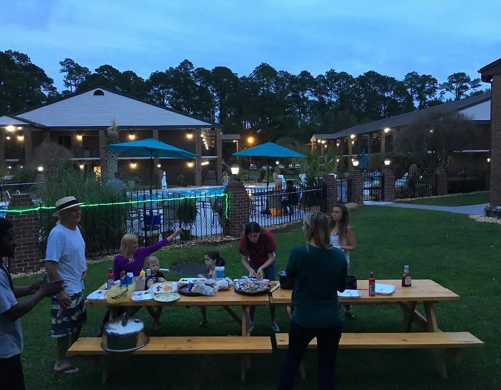 At Home Inn - Pensacola