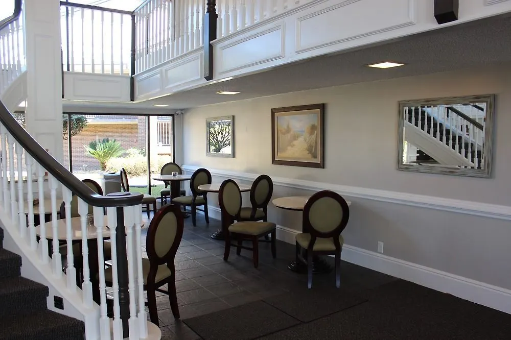 At Home Inn - Pensacola 2*,
